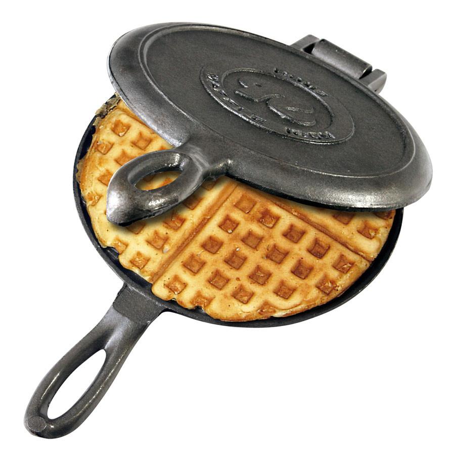 Old Fashioned Waffle Iron - Cast Iron, Rome Industries #1100