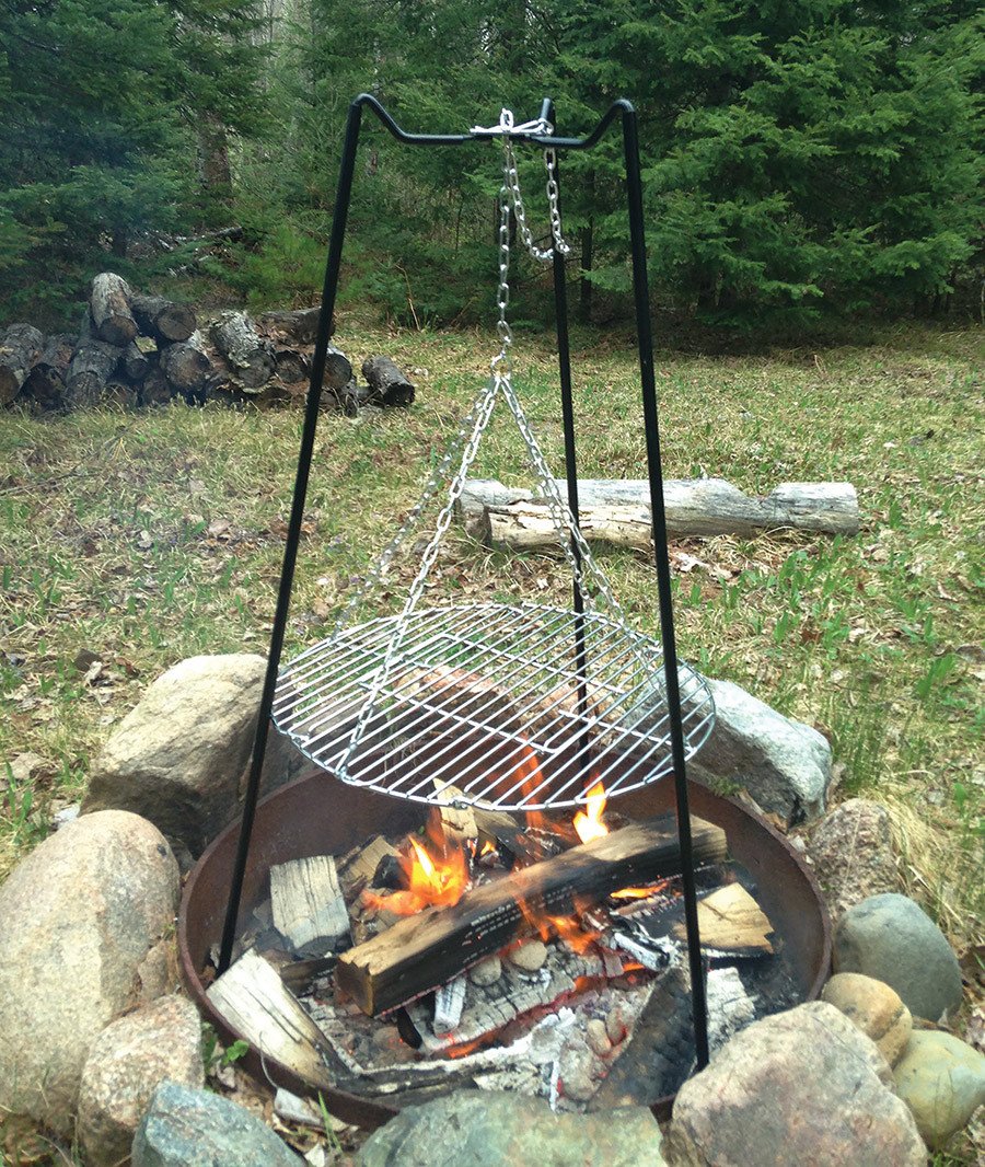 Tri-Pod Camping Grill, Rome Industries #117EZ – romeindustries